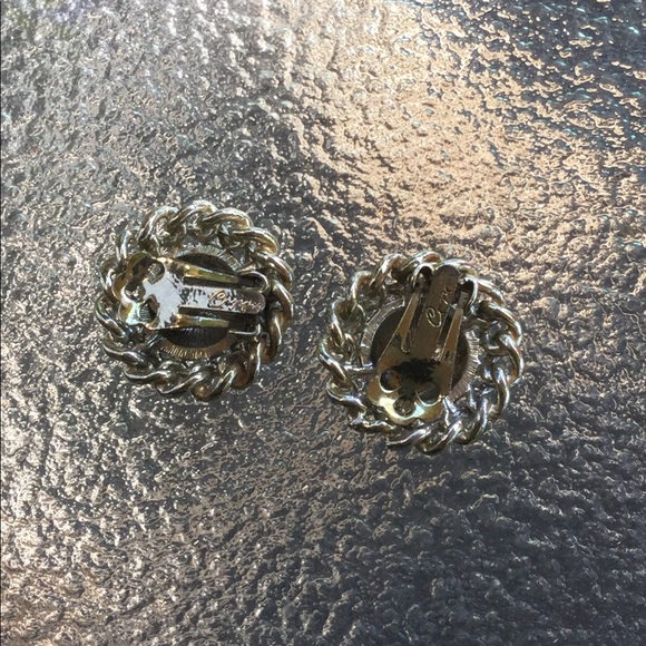 Vintage gold tone Coro button clip earrings - Picture 2 of 2